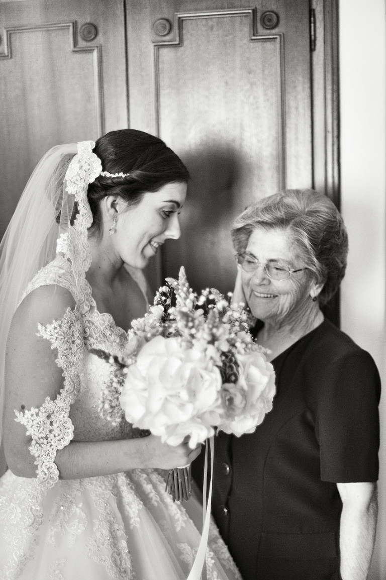 11 Casamento no Alentejo na igreja de Montemor e fotos de noivos no Castelo