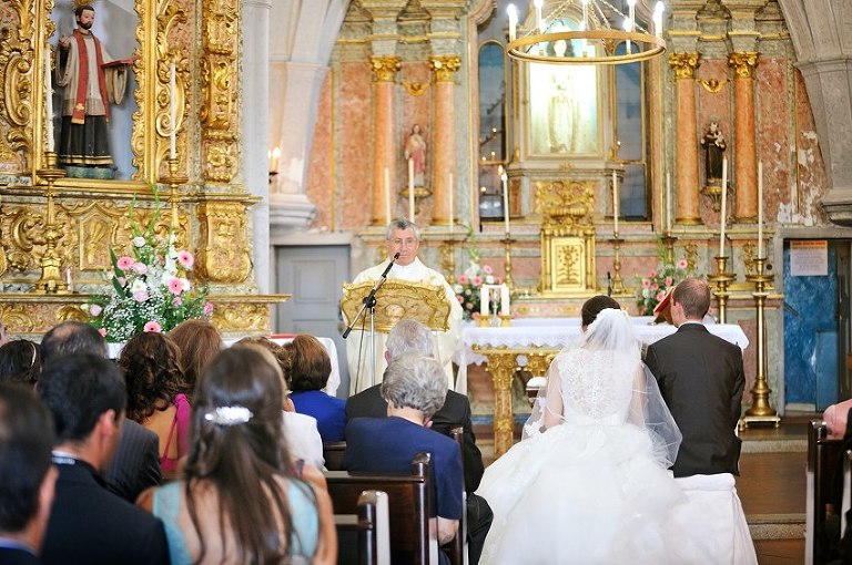 27 Casamento no Alentejo na igreja de Montemor e fotos de noivos no Castelo