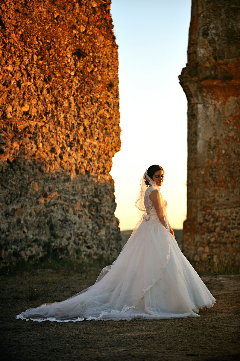 48 Casamento no Alentejo na igreja de Montemor e fotos de noivos no Castelo
