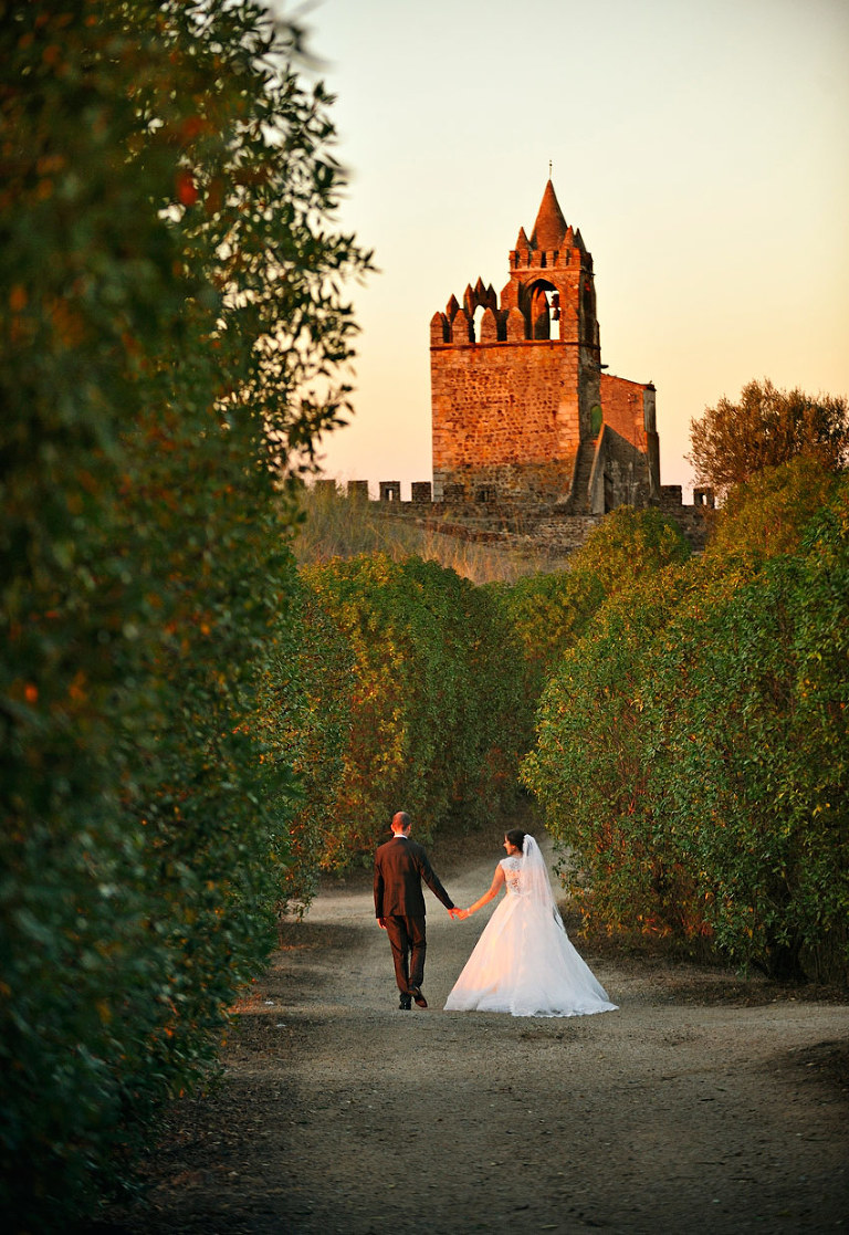 50 Foto de Sonho Casamento no Alentejo com fotos de noivos no Castelo ao por do Sol